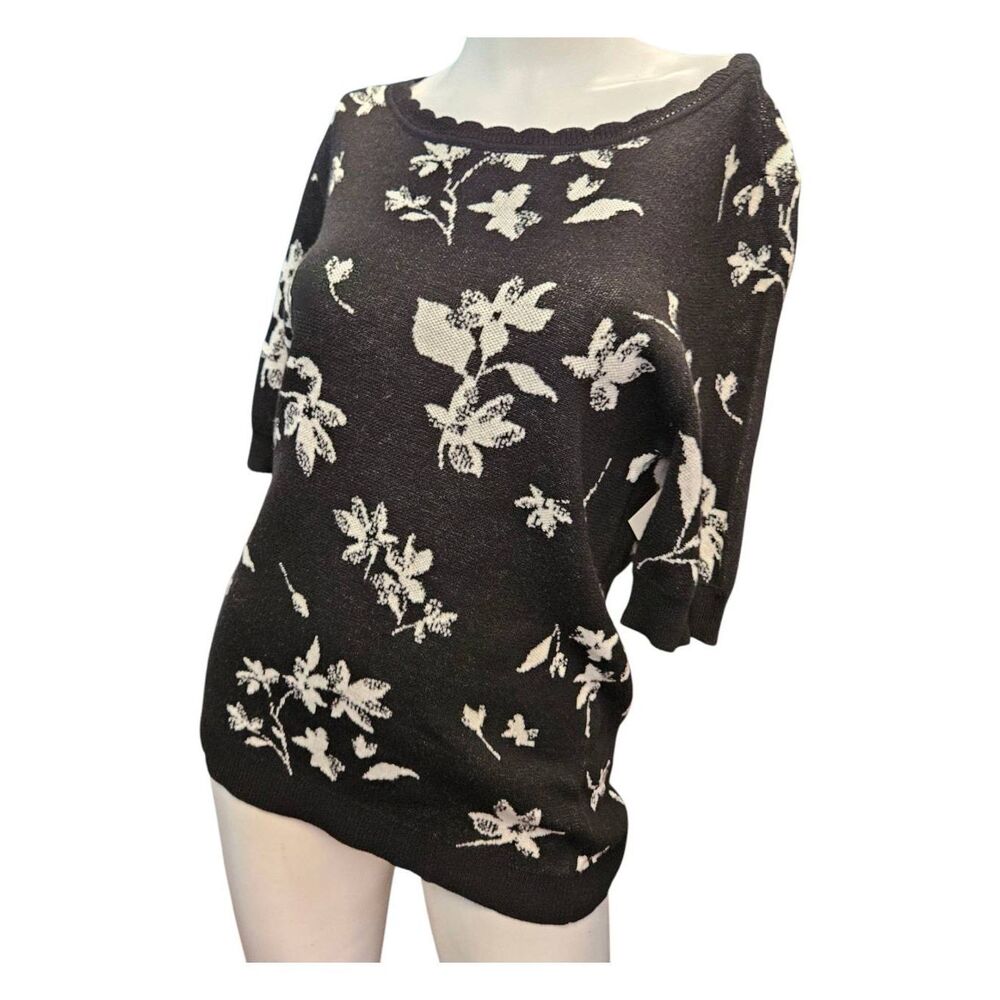 Croft & Barrow Black Floral Short Sleeve Sweater Womens Medium - Picture 3 of 8